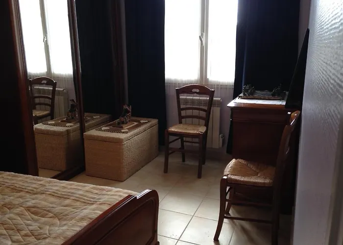 Les Petits Paniers Hotel Rivieres (Charente)